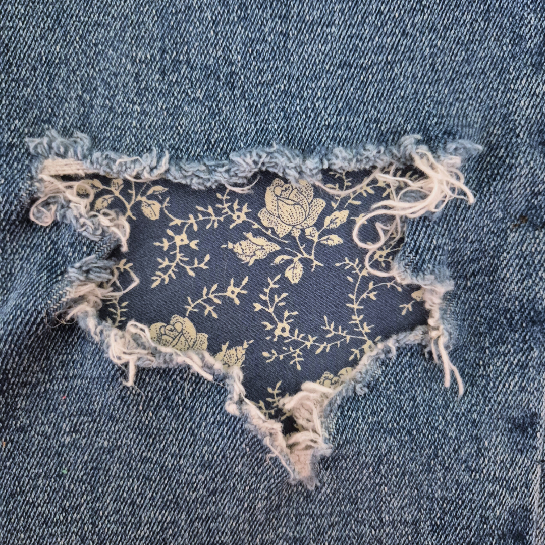 Blue vintage-style floral iron-on Fabric Patch for clothes, No stitching required. Machine washable