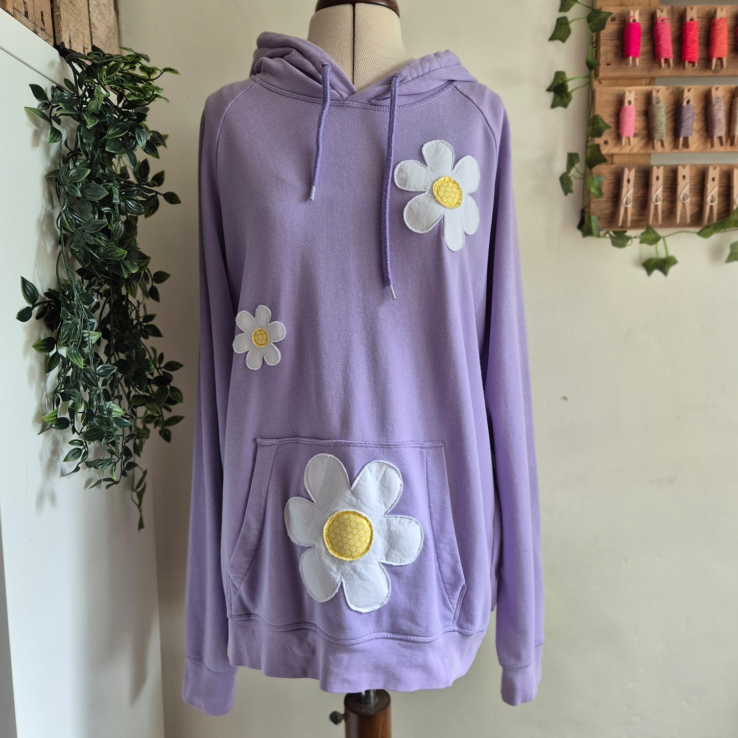 Lilac daisy restyled hoody. Size L (UK 14)