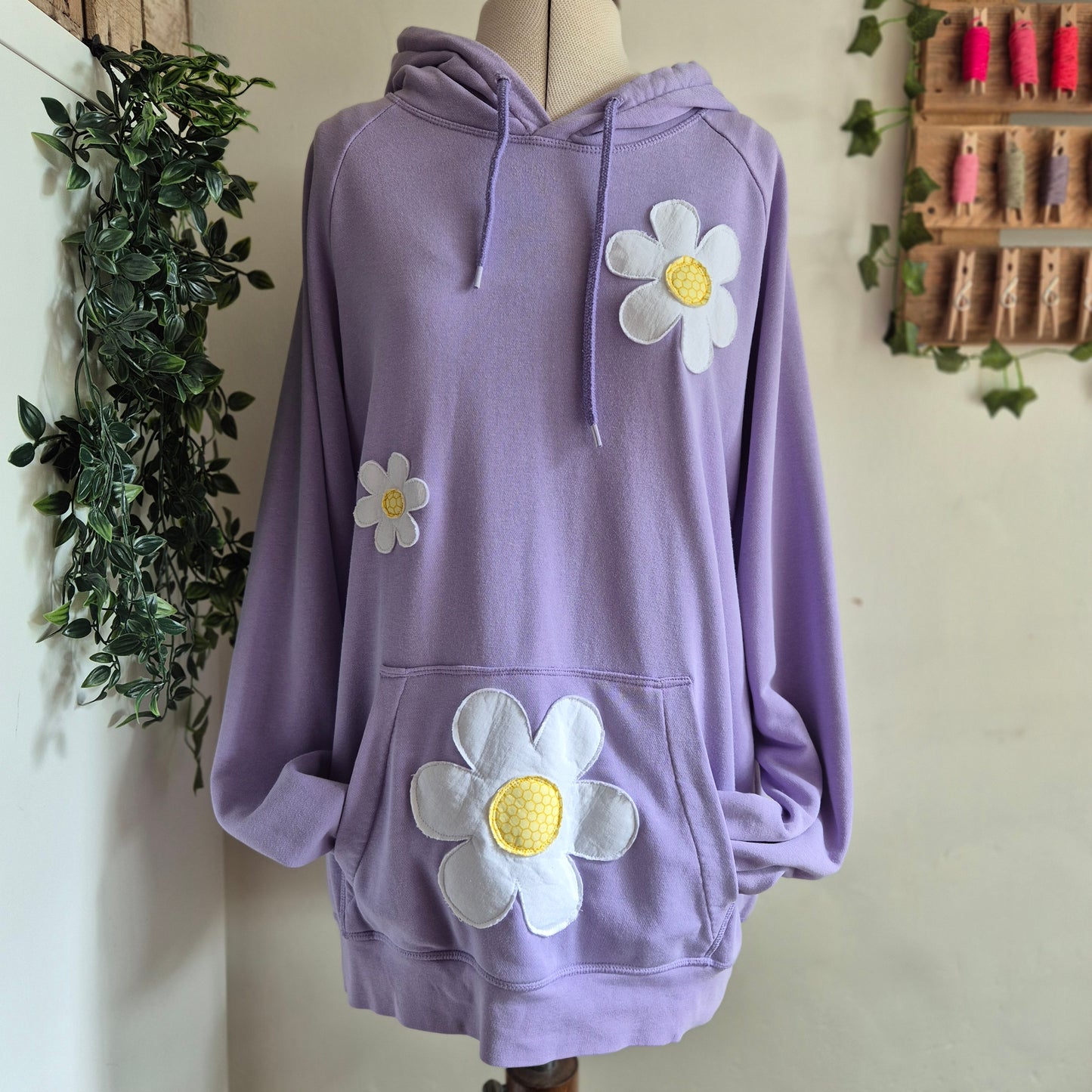 Lilac daisy restyled hoody. Size L (UK 14)