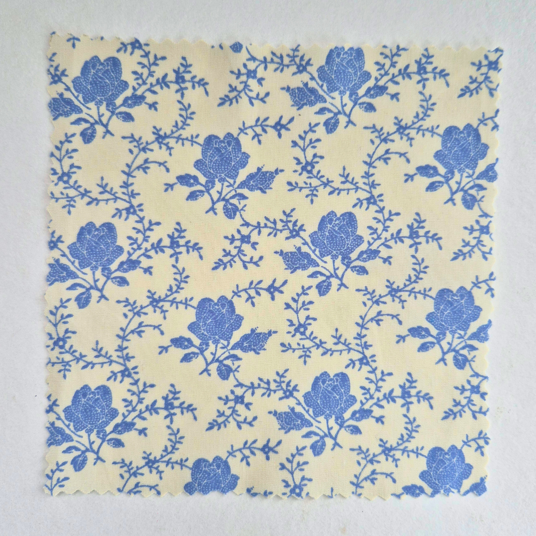 Vintage-style floral iron-on Fabric Patch for clothes, No stitching required. Machine washable