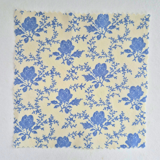Vintage-style floral iron-on Fabric Patch for clothes, No stitching required. Machine washable