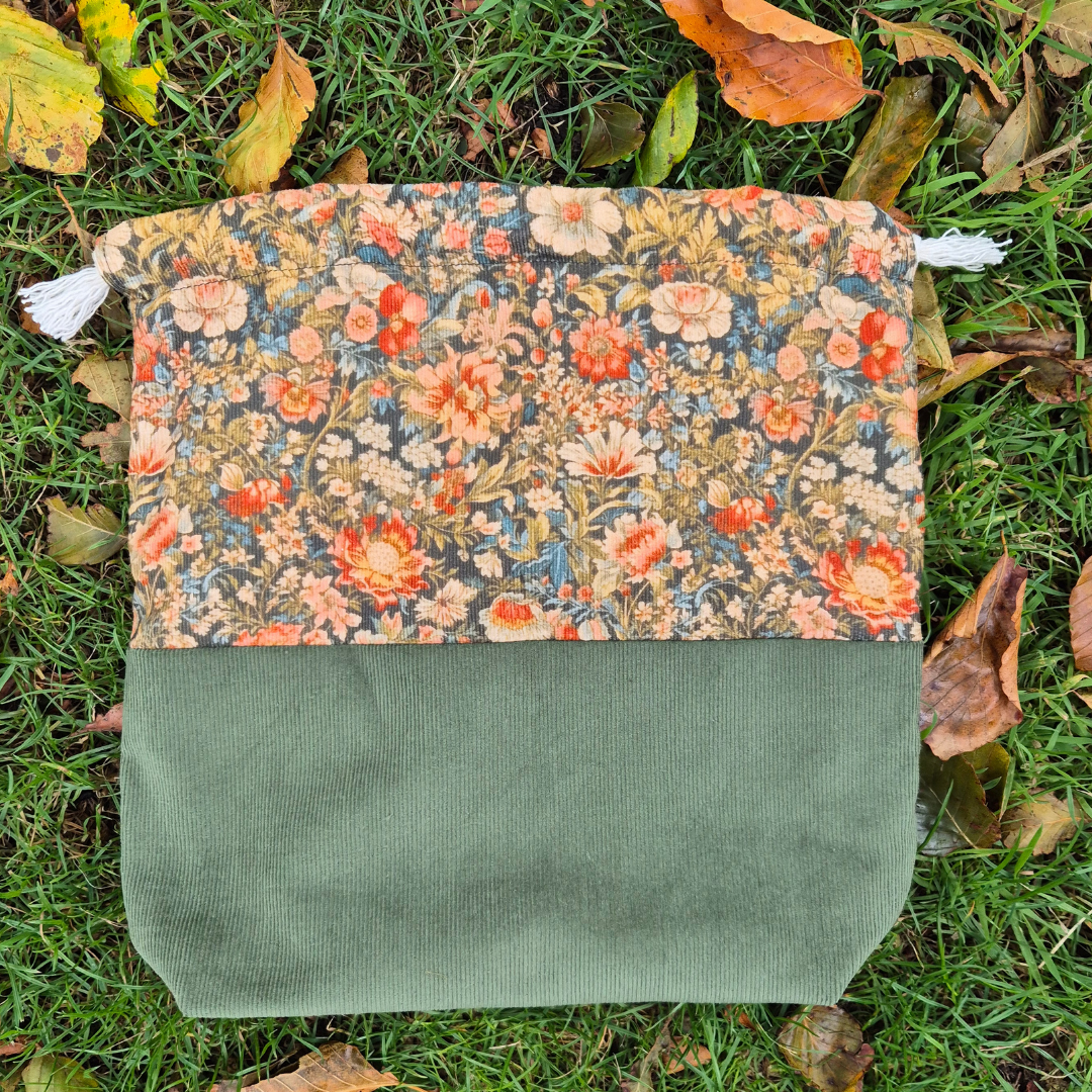 Green corduroy drawstring bag - I AM AN AUTUMN COLLECTION 🍂