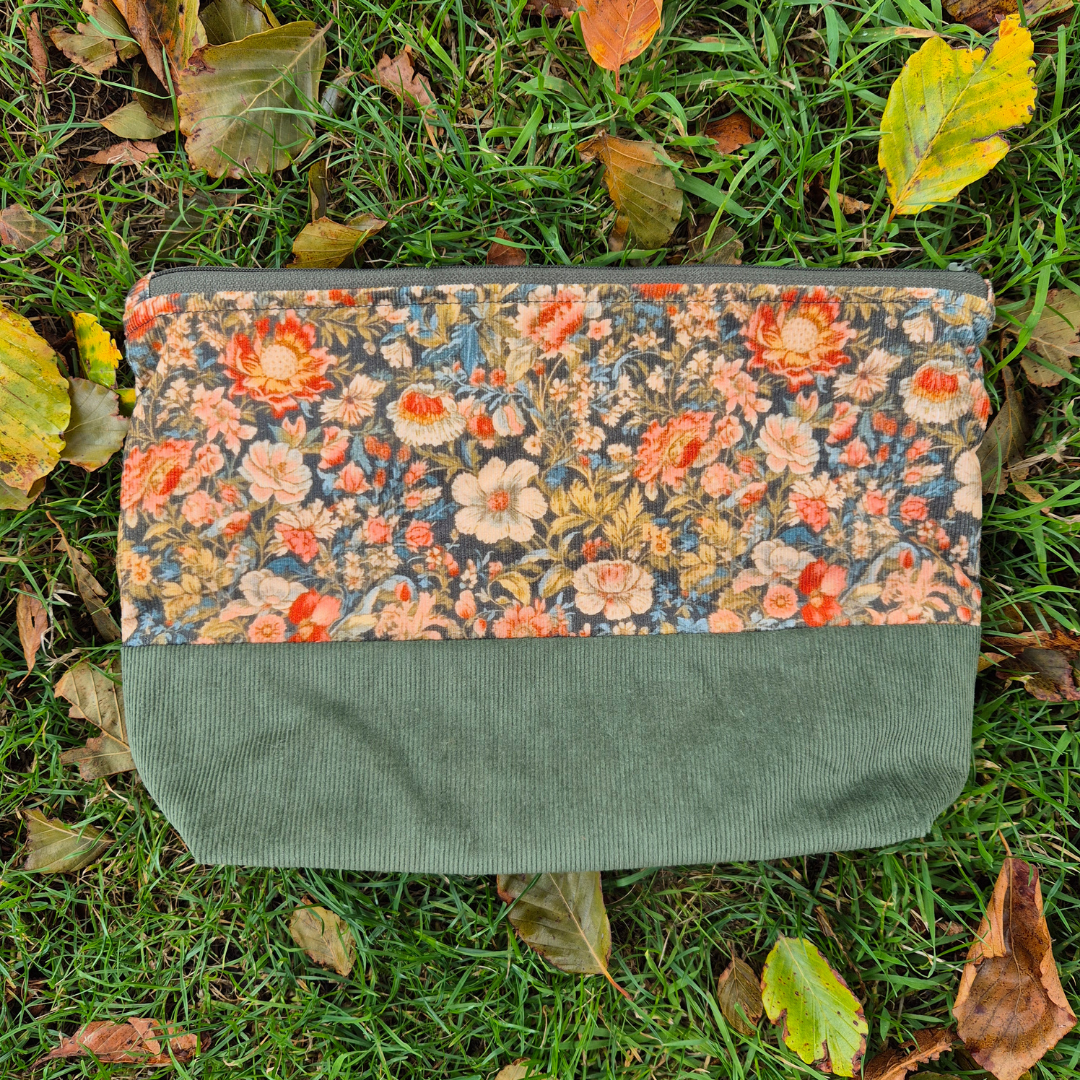 Green corduroy zipper bag - I AM AN AUTUMN COLLECTION 🍂