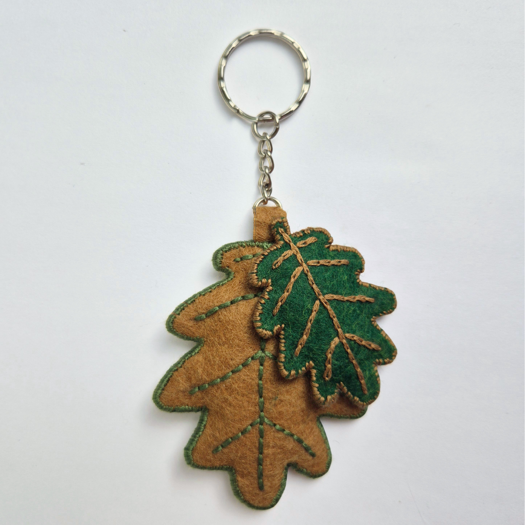 Oak lead bag charm or keychain - I AM AN AUTUMN COLLECTION 🍂