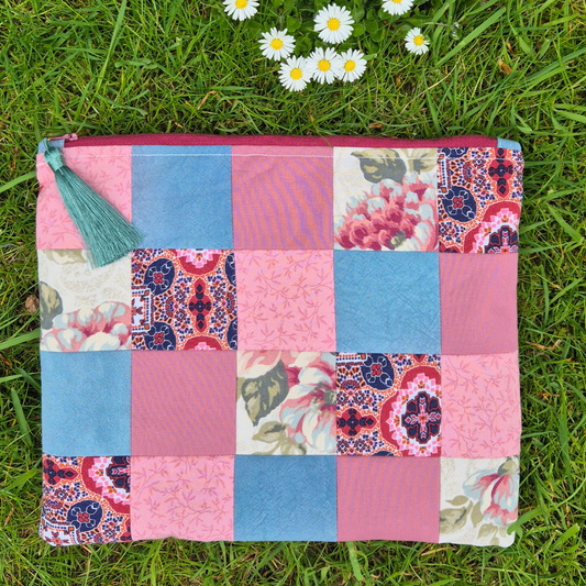 'Spring Flowers' zipper pouch bag