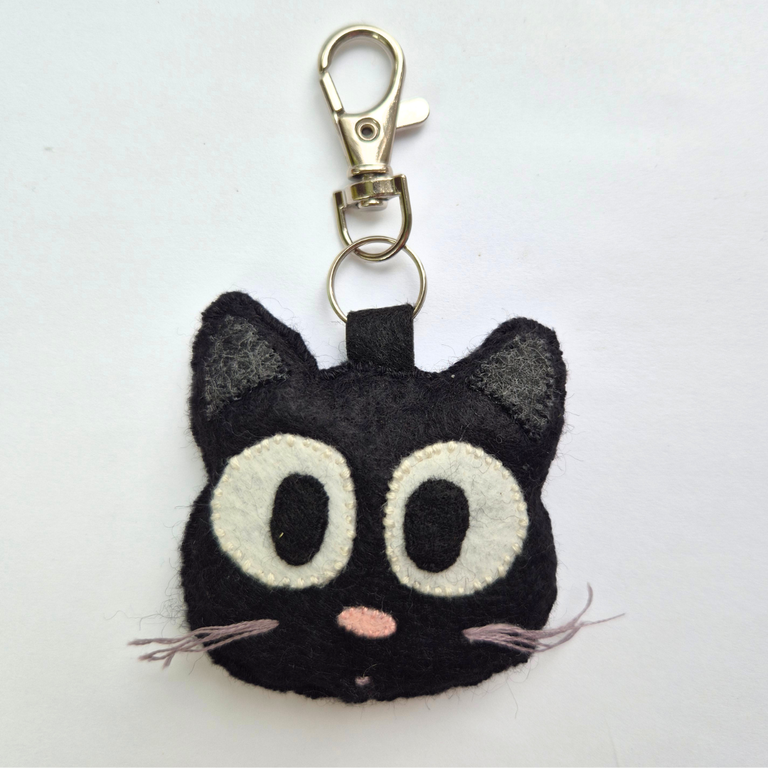 Black cat bag charm or keychain - I AM AN AUTUMN COLLECTION 🍂