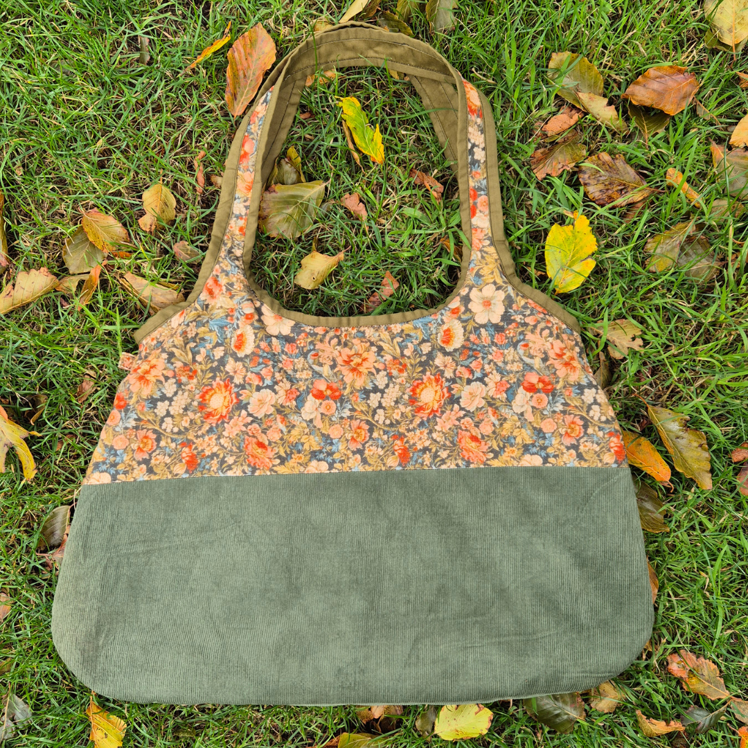 Green corduroy shopper bag (Reduced price) - I AM AN AUTUMN COLLECTION 🍂